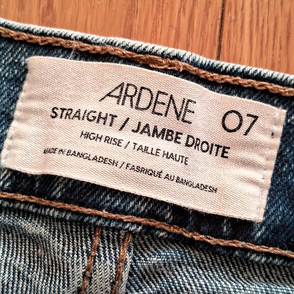 Ardene high-waisted straight-leg jeans size - Picture 11 of 12